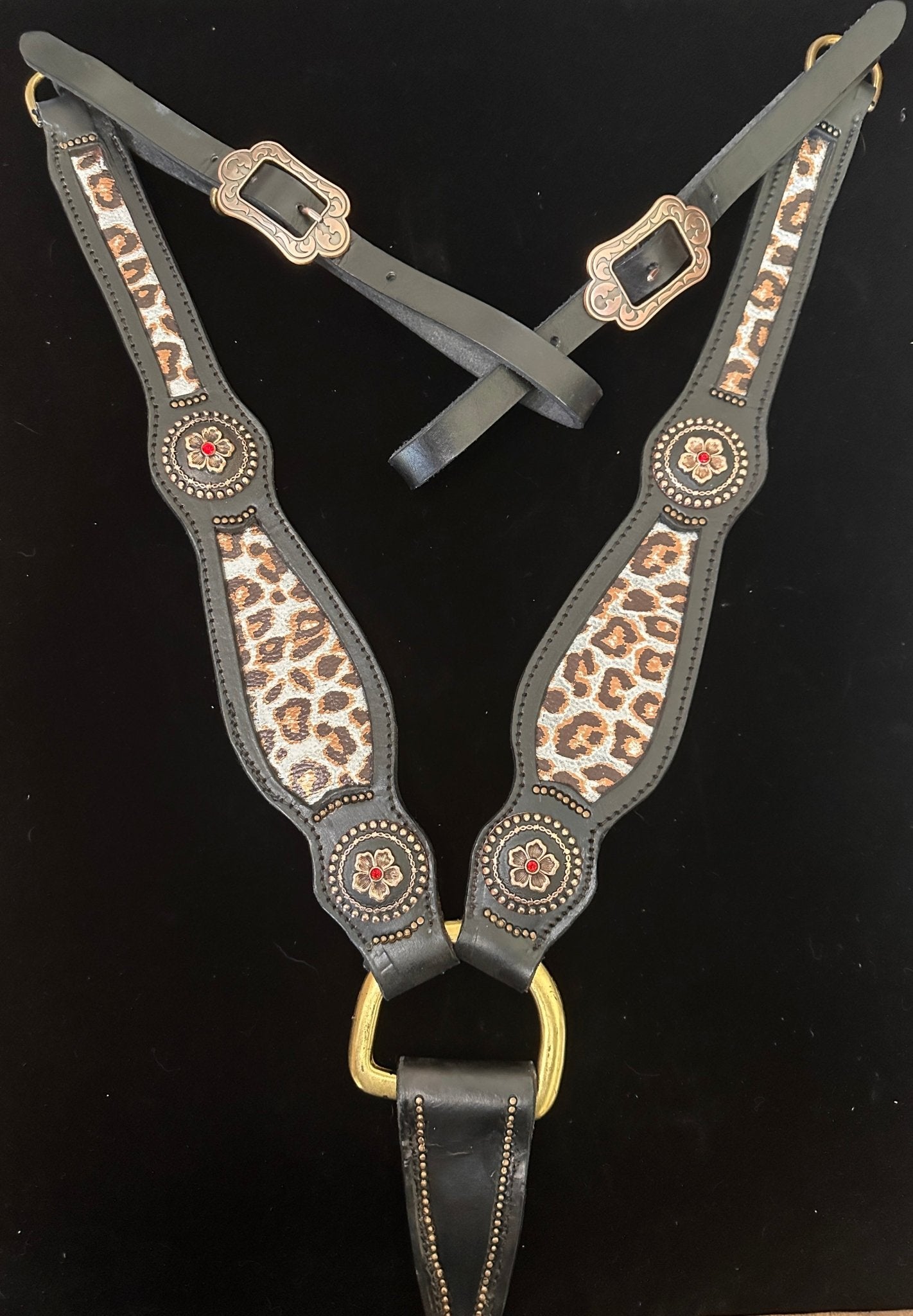 Black & cheetah leather tack set – breast collar with hand-painted dots & coordinating conchos by Rockin' M Leathers