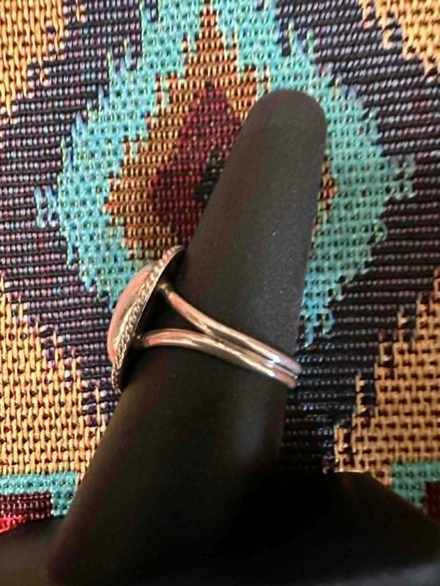 Sterling Silver and Pink Conch Navajo Ring Sz 7.5 - Native American Jewelry Bega
