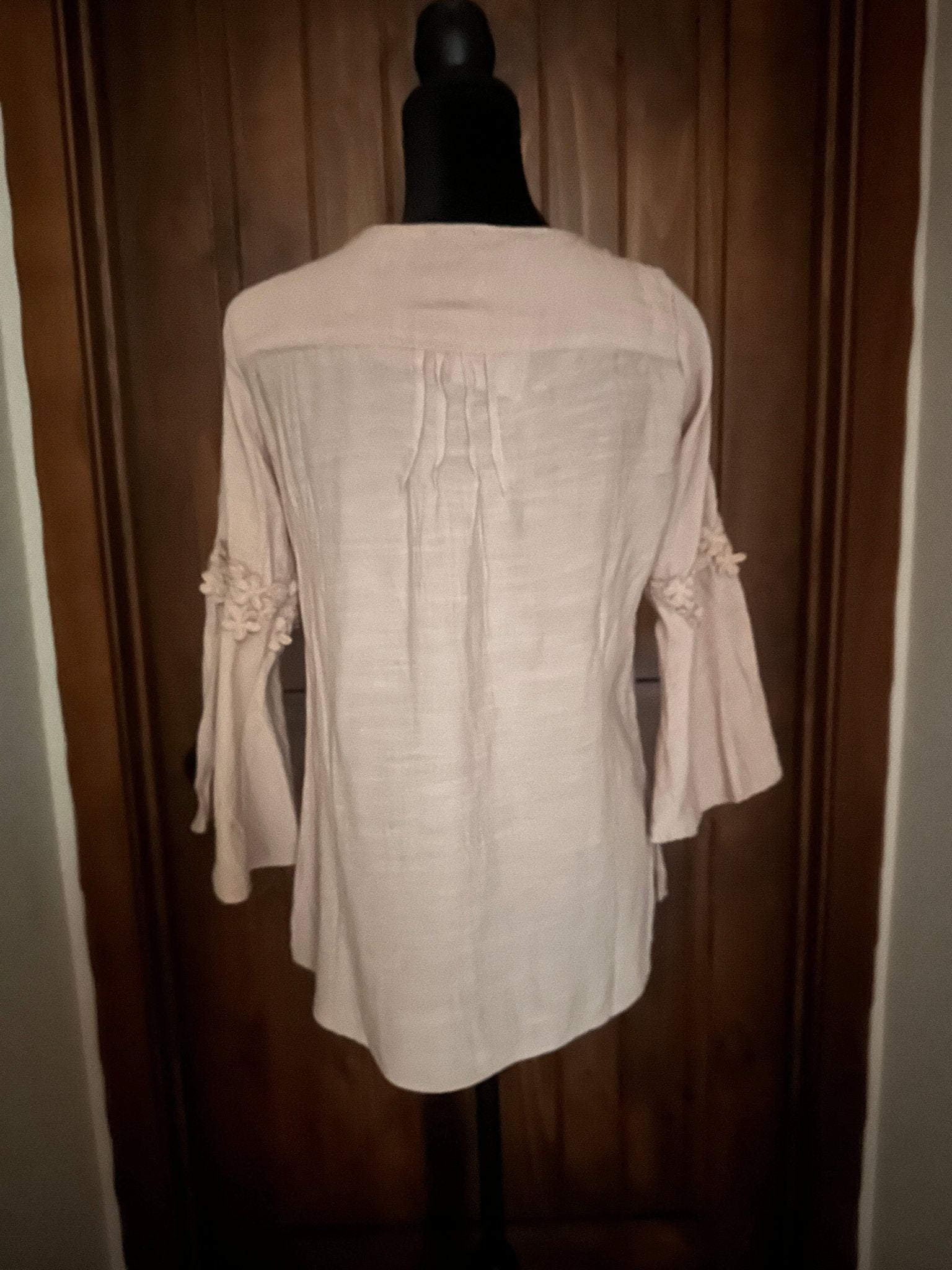 Scully Beige Raglan Floral Croche Blouse - Apparel Rockin' M Leathers
