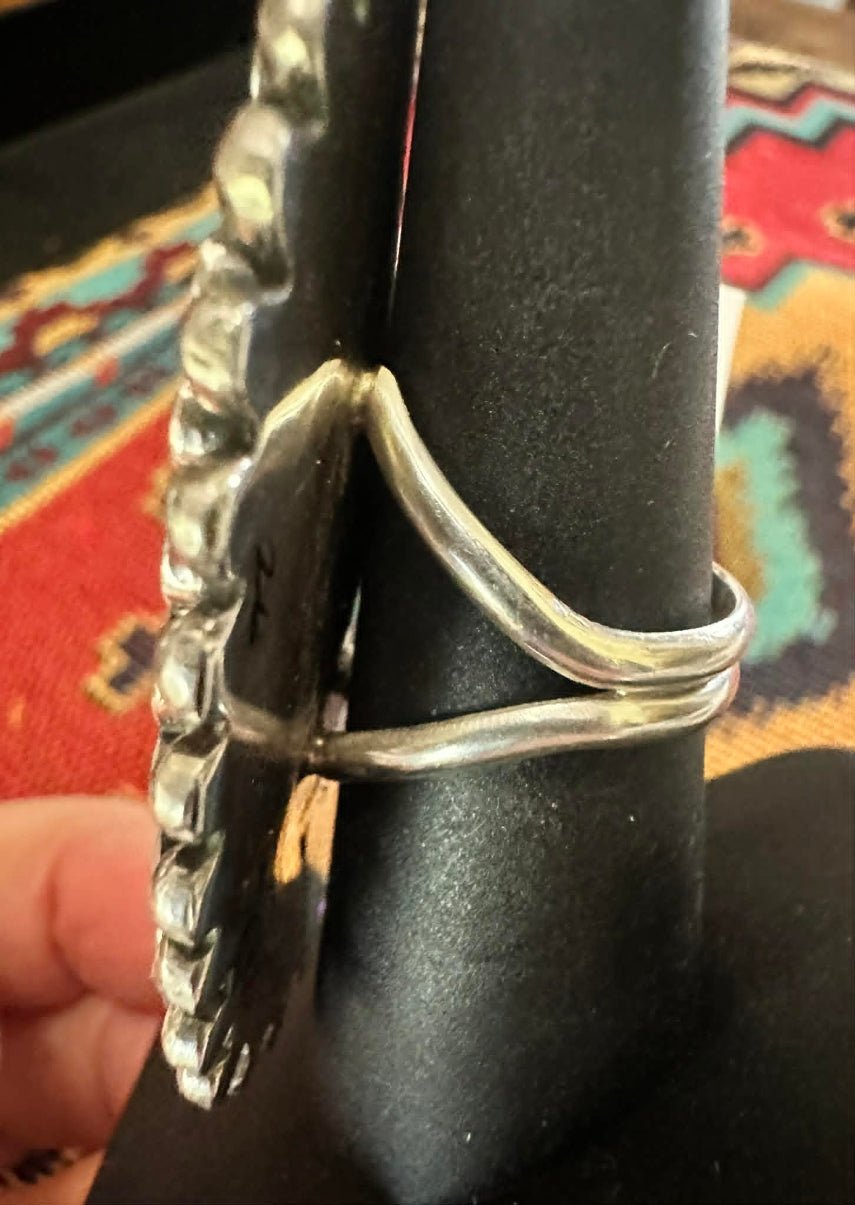 Sterling Silver Kingman Turquoise Oval Cluster Size 7 Ring by Vincent Shirley - Native American Jewelry Vincent Shirley